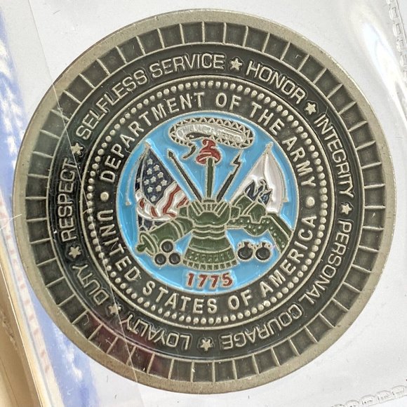 My Daughter Is In The Army Full Color Enamel Challenge Coin & Plastic Case 1.5" - Picture 3 of 3